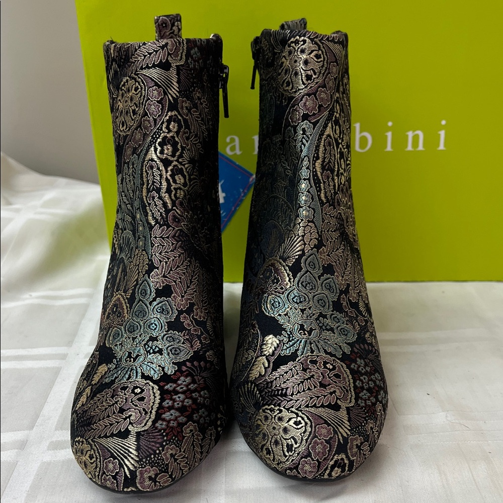 Gianni Bini Women's Floral Embroidered Ankle Boots